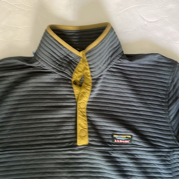 L.L. Bean Airlight Knit Slightly Fitted 1/4 Button Up Pullover size XL tall - Picture 2 of 5